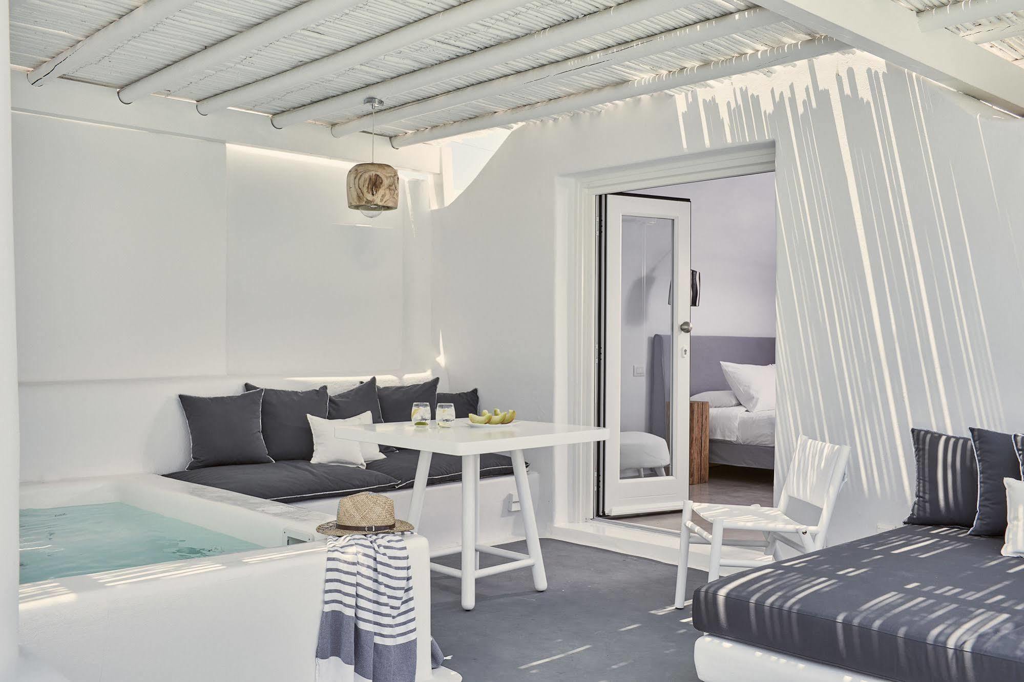 Boho Suites Santorini 佩里沃罗 外观 照片